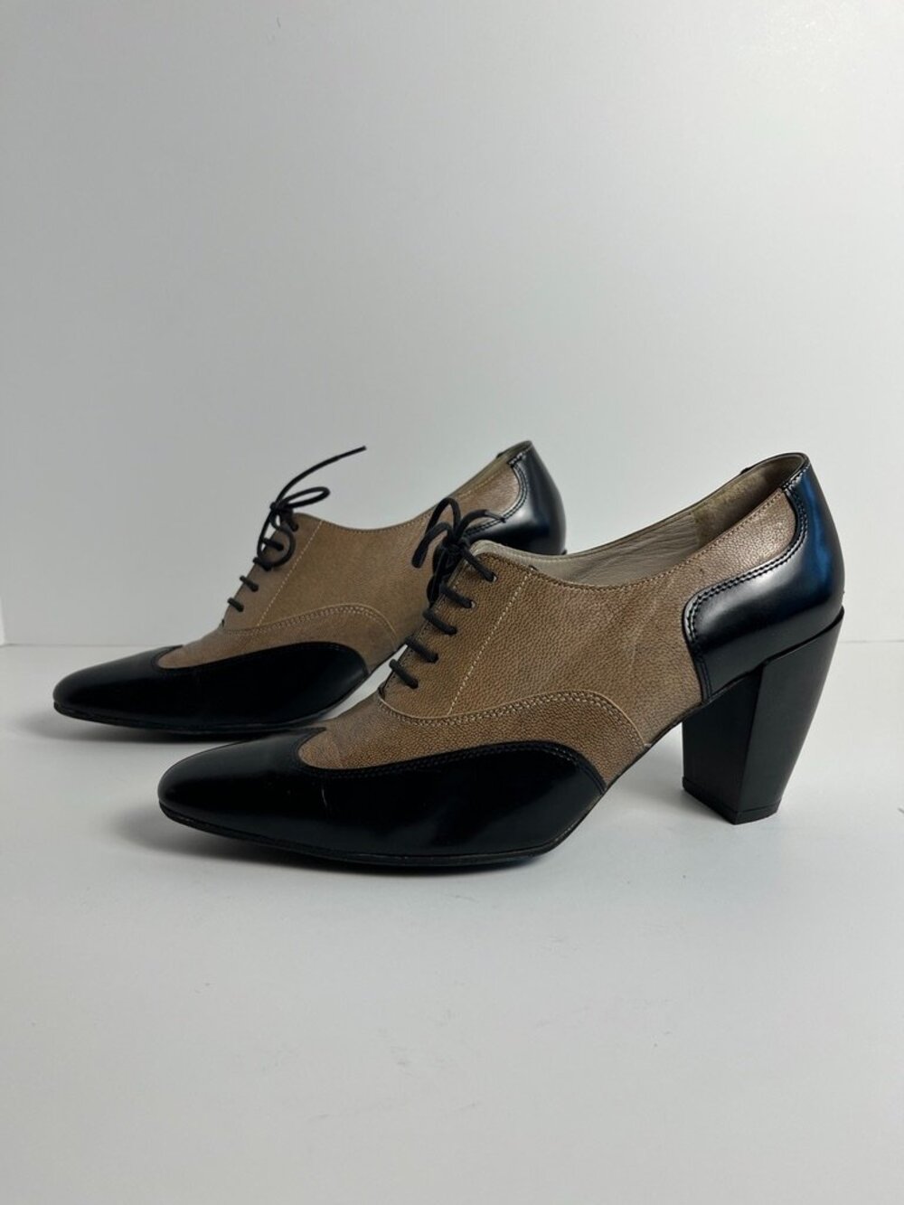 Robert Clergerie Paris Two Tone Oxford Heel Women's 8.5 Black Taupe France - Picture 3 of 10